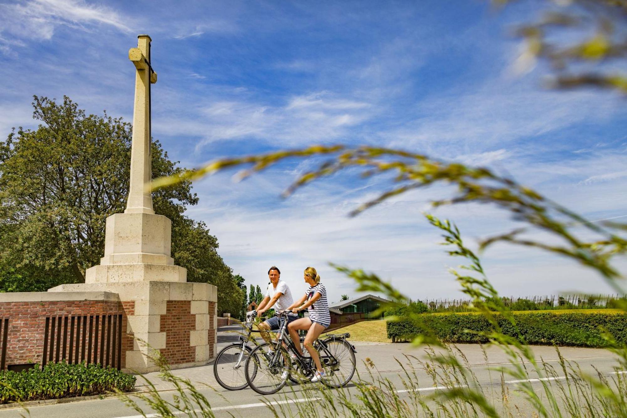Holiday Home 'T Hof Der Witte Damen เวอร์เนอ ภายนอก รูปภาพ